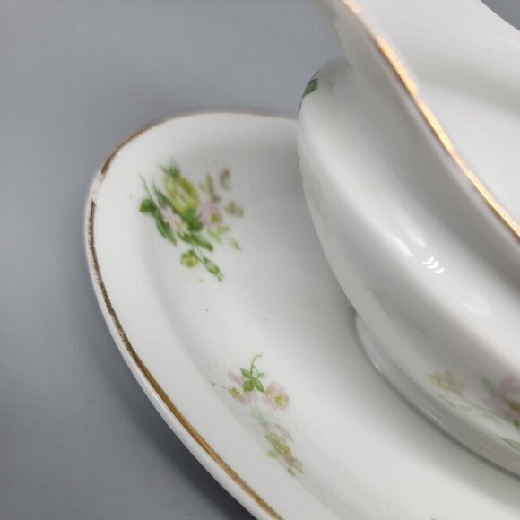 Vintage PAUL MULLER SELB BAVARIA PORCELAIN green ROSES GOLD TRIM GRAVY BOAT - Picture 5 of 9